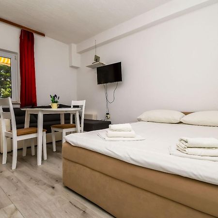 Apartments Martina Marina Zewnętrze zdjęcie